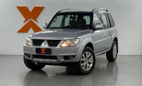 MITSUBISHI PAJERO TR4 2.0 4X2 16V 140CV FLEX 4P MANUAL